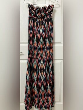 YDE-Strapless-Maxi Dress-Colourful Zigzag Design-Size Small-NWT